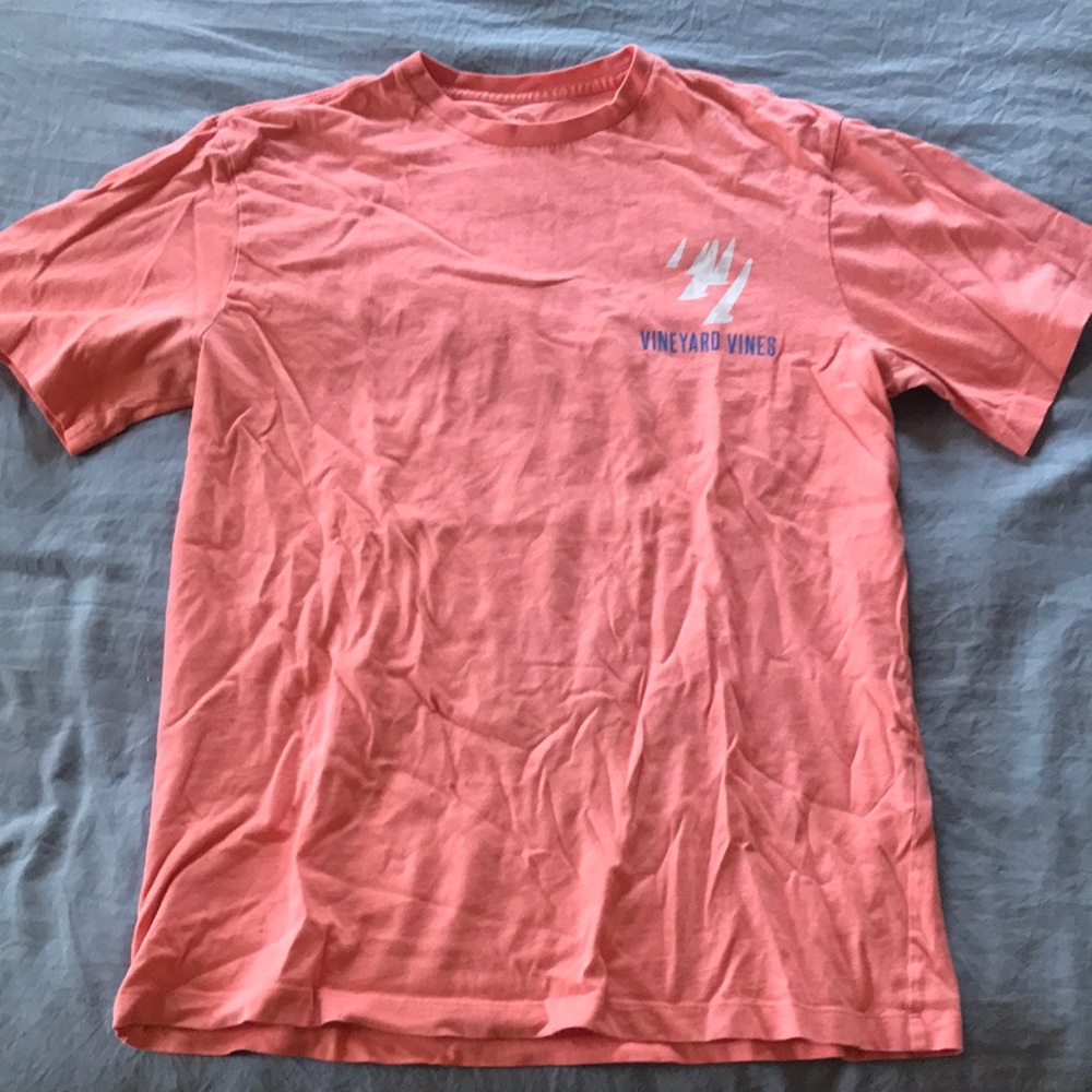 Vineyard Vines tee